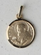 9kt Gold Pendants: Padre Pio 10mm